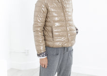 Tải hình ảnh vào trình xem Thư viện, Deione Coat in Graphite Floral