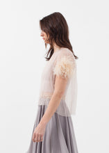 Load image into Gallery viewer, Organza Feather Top