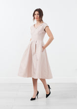 Tải hình ảnh vào trình xem Thư viện, Váy áo choàng