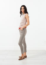 Tải hình ảnh vào trình xem Thư viện, Quần jean thắt lưng