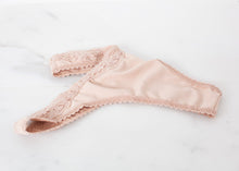 Tải hình ảnh vào trình xem Thư viện, Thông tăng thấp