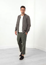 Tải hình ảnh vào trình xem Thư viện, Áo khoác da bomber trong bụi