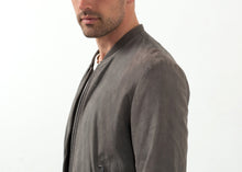 Tải hình ảnh vào trình xem Thư viện, Áo khoác da bomber trong bụi