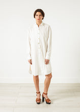 Load image into Gallery viewer, Pleated Sleeve Tunic in White
