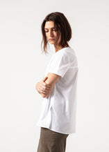 Load image into Gallery viewer, Pleat Back Blouse in White
