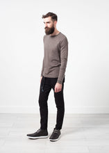 Tải hình ảnh vào trình xem Thư viện, Daris Tee in Olive
