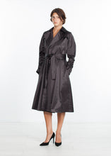 Tải hình ảnh vào trình xem Thư viện, Trench Coat màu đen 
