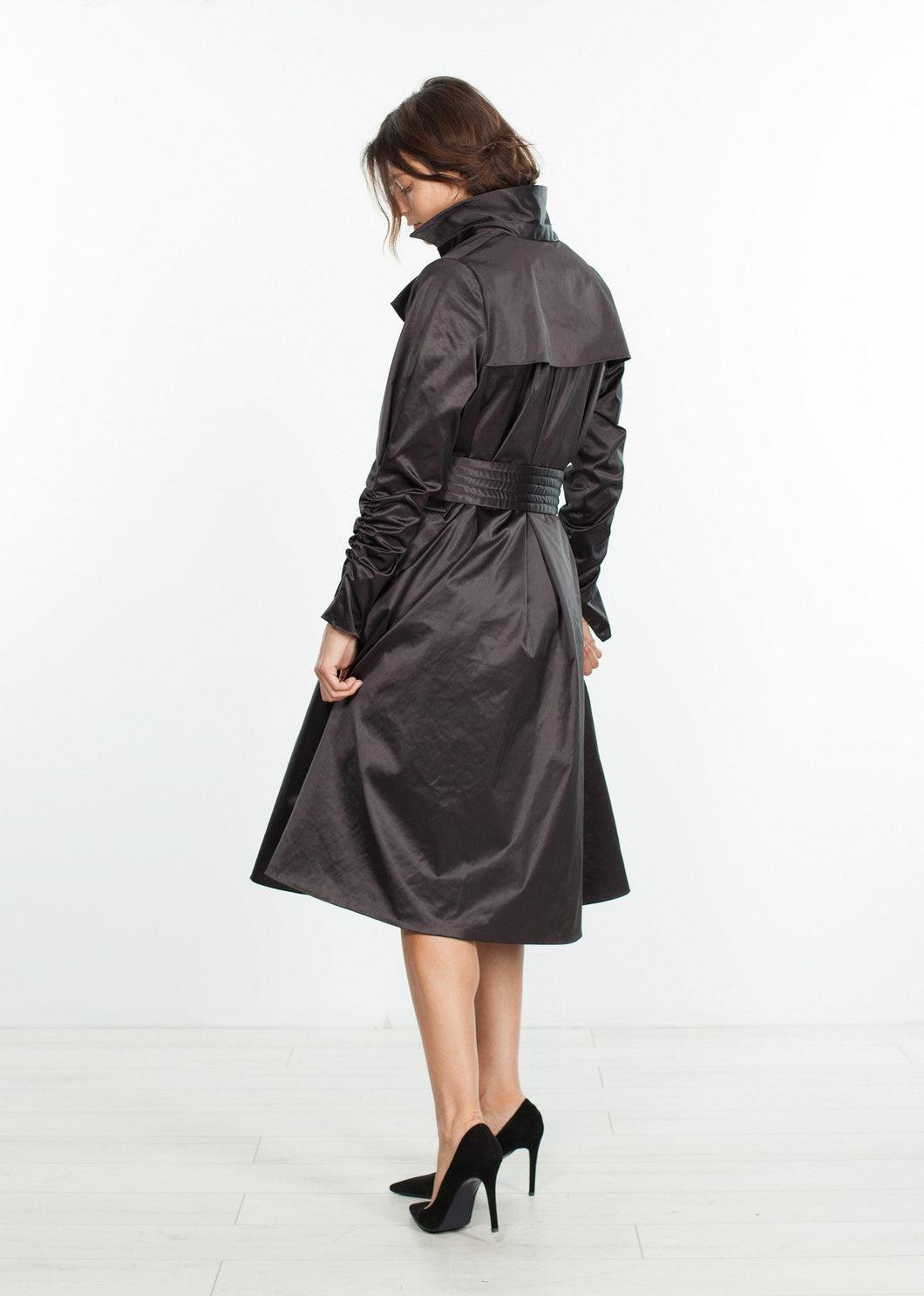 Trench Coat màu đen 