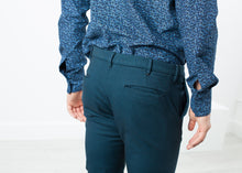 Tải hình ảnh vào trình xem Thư viện, Diamond Weave Trouser in Sky
