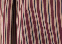 Load image into Gallery viewer, Sheen Button-Up in Red/Tan
