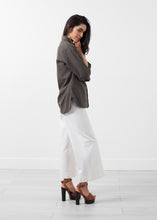 Tải hình ảnh vào trình xem Thư viện, Áo sơ mi dệt
