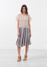 Tải hình ảnh vào trình xem Thư viện, Organza Feather Top
