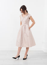 Tải hình ảnh vào trình xem Thư viện, Váy áo choàng
