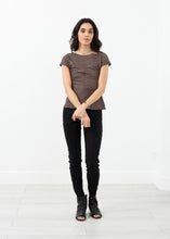 Tải hình ảnh vào trình xem Thư viện, tay áo ngắn cài khuy lên
